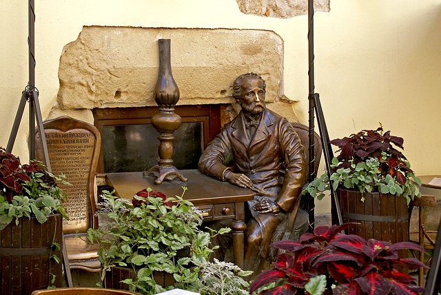 Dziś inauguracja Roku Ignacego Łukasiewicza w 200. rocznicę urodzin