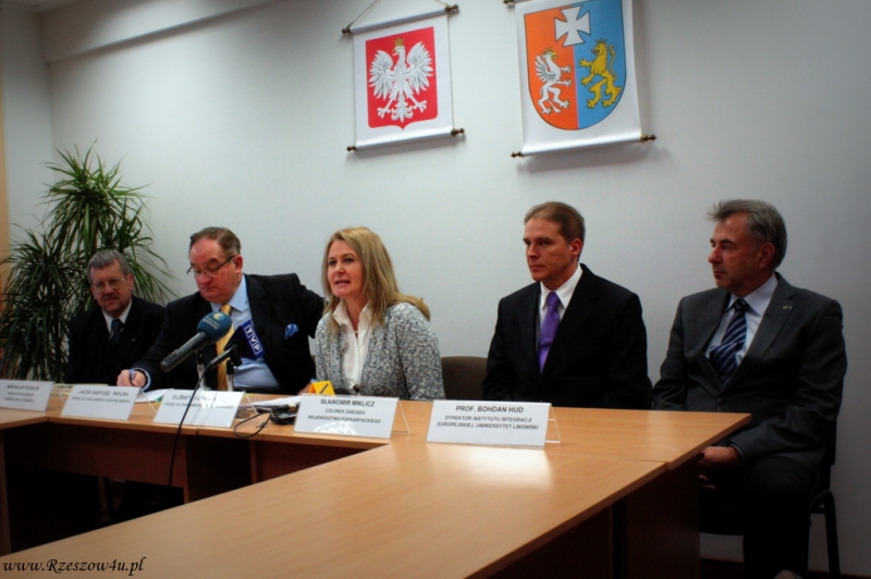 Konferencja dotycząca stosunków UE i Ukrainy w Rzeszowie
